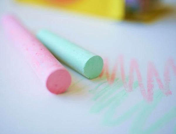 12 Coloured Chalk Sticks